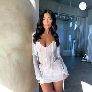 NWT Amanda Corset, Skirt & White Lace Cardi!🤍